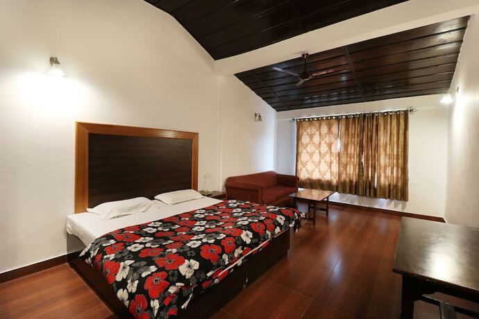 Imagen de la habitación del Hotel Himalayan Club. Foto 29