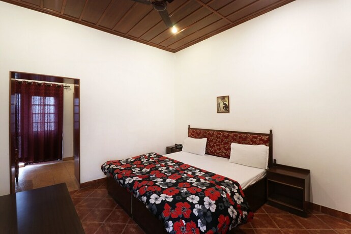 Imagen de la habitación del Hotel Himalayan Club. Foto 32