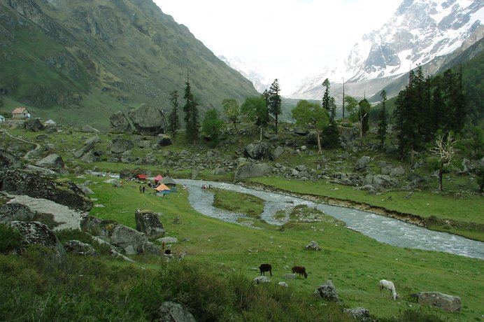 Imagen de los exteriores del Hotel Himalayan. Foto 10