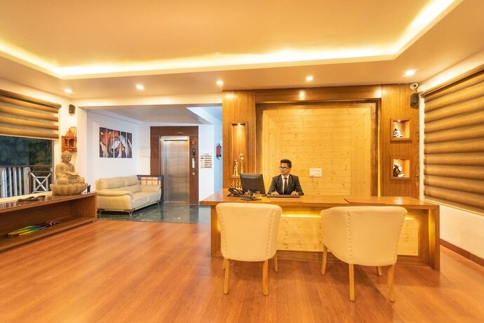 Imagen general del Hotel Himalayan Splendour Resort. Foto 8
