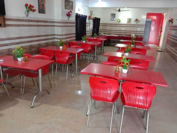 Imagen del bar/restaurante del Hotel Himalayan View. Foto 8