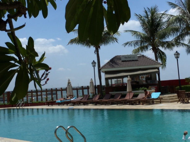 Imagen de la piscina del Hotel Himawari Apartments. Foto 14