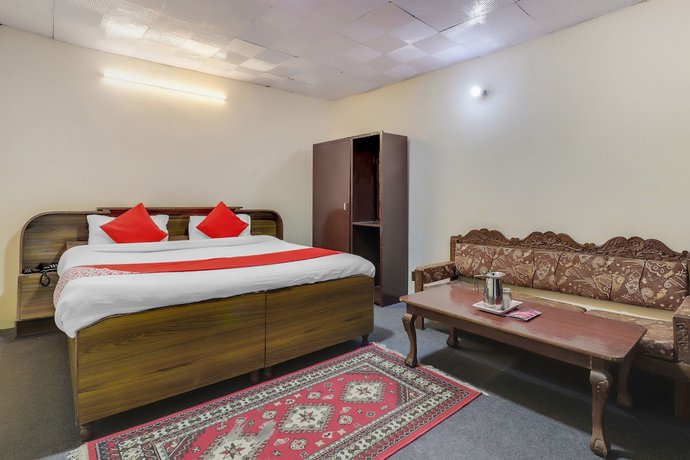 Imagen de la habitación del Hotel Himdhara. Foto 6