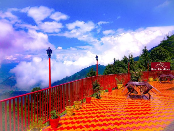 Imagen de los exteriores del Hotel Himdhara. Foto 16