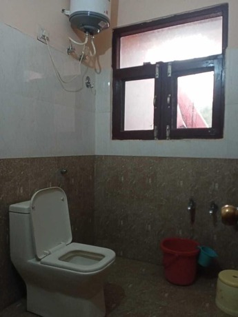 Imagen de la habitación del Hotel Himgiri Resort - Mandi. Foto 12