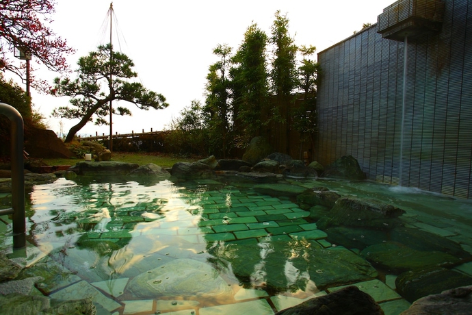 Imagen de la piscina del Hotel Himi Onsenkyo Uomeguri No Yado Eihokaku. Foto 18