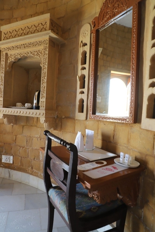 Imagen de la habitación del Hotel Himmatgarh Palace. Foto 4