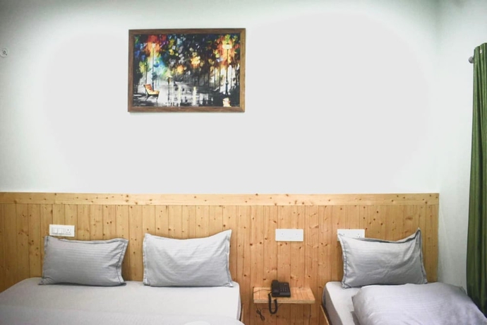 Imagen de la habitación del Hotel Himsarovar And Restaurant. Foto 4