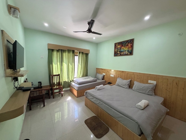 Imagen de la habitación del Hotel Himsarovar And Restaurant. Foto 10
