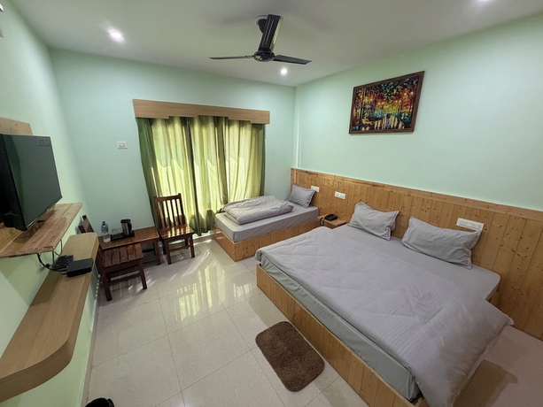 Imagen de la habitación del Hotel Himsarovar And Restaurant. Foto 12