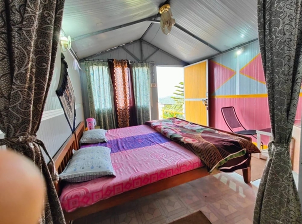 Imagen de la habitación del Hotel Himvadi Resorts kausani. Foto 2