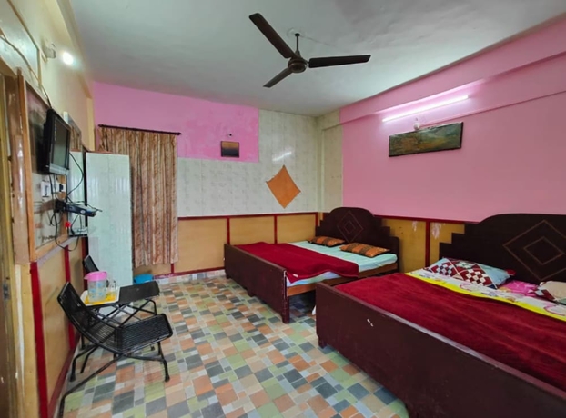 Imagen de la habitación del Hotel Himvadi Resorts kausani. Foto 11