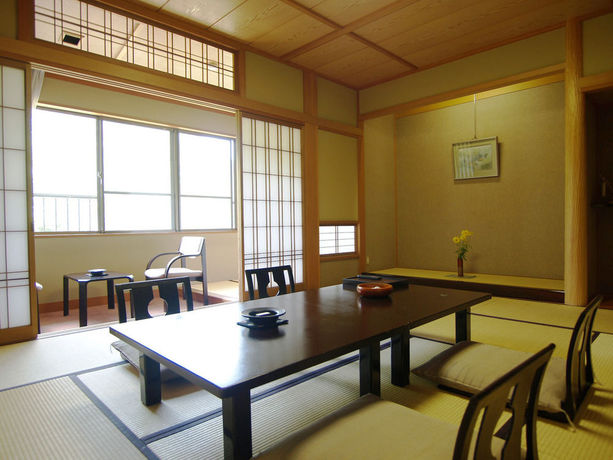 Imagen de los interiores del Hotel Hina No Yakata Matsunoi. Foto 13