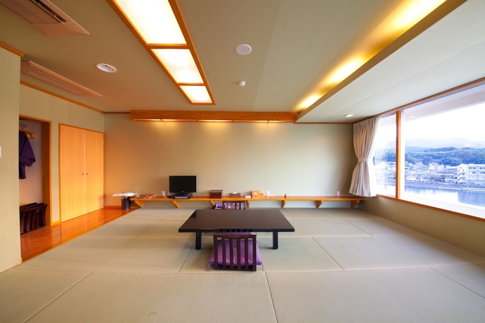 Imagen de la habitación del Hotel Hinanosato Sanyoukan. Foto 4