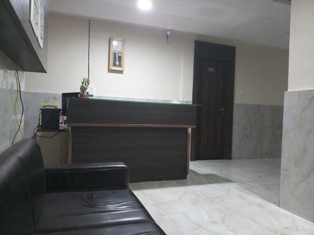 Imagen de los interiores del Hotel Hinglaj and Restaurant. Foto 12