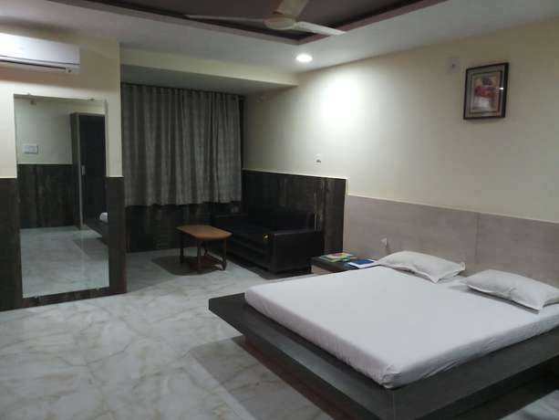 Imagen de la habitación del Hotel Hinglaj and Restaurant. Foto 8