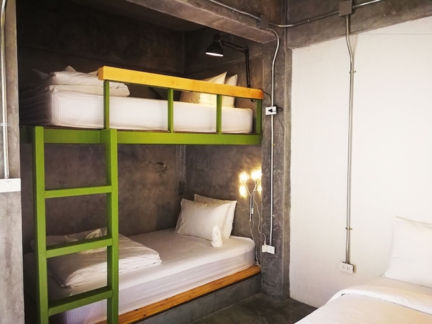 Imagen de la habitación del Hotel Hink Poshtel Phangnga. Foto 13