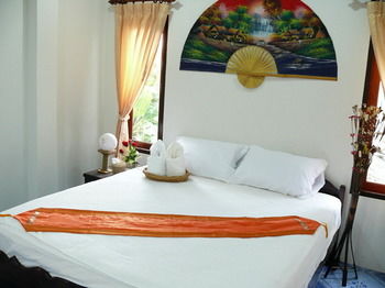 Imagen del bar/restaurante del Hotel Hinkong Hut. Foto 4