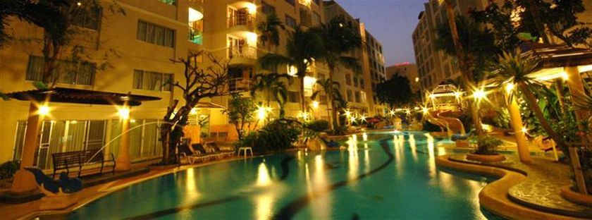 Imagen de la piscina del Hotel Hinn - Namm. Foto 16