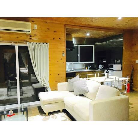 Imagen de la habitación del Hotel Hinoki Cabin Hakuba. Foto 25