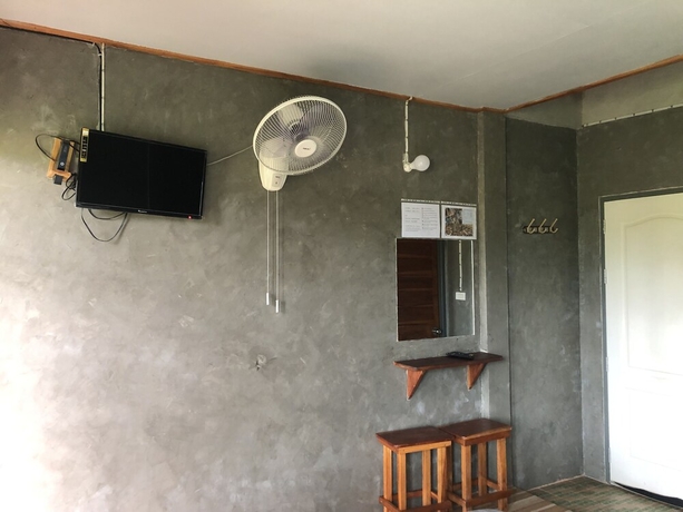 Imagen de la habitación del Hotel Hinpha homestay. Foto 17