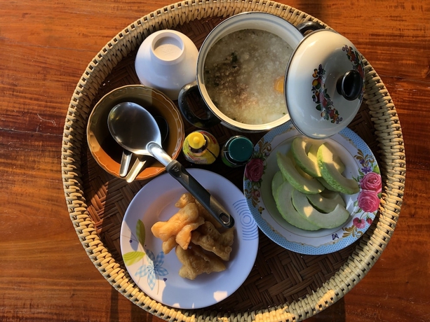 Imagen del bar/restaurante del Hotel Hinpha homestay. Foto 16