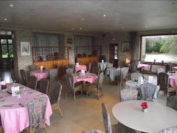 Imagen del bar/restaurante del Hotel Hinterland. Foto 6