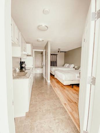 Imagen general del Hotel Hinton Highway Inn. Foto 1