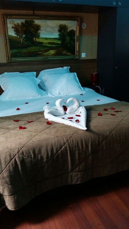 Imagen de la habitación del Hotel Hipotel Hostellerie Du Lys. Foto 6