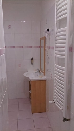 Imagen de la habitación del Hotel Hipotel Hostellerie Du Lys. Foto 17