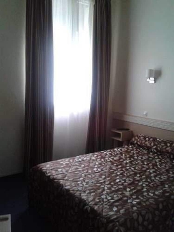 Imagen de la habitación del Hotel Hipotel Lilas Gambetta. Foto 5