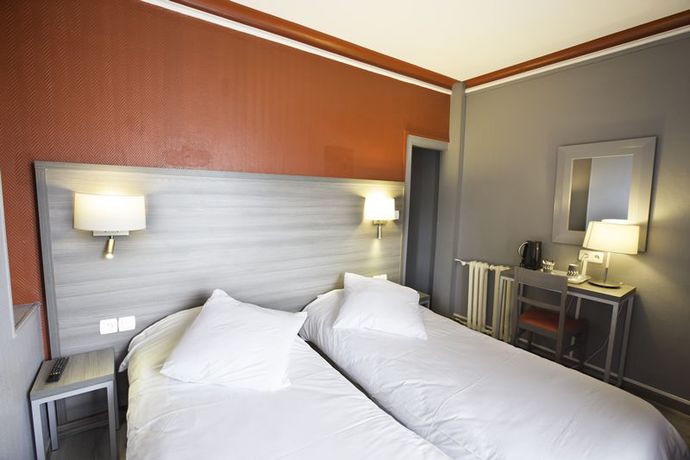 Imagen de la habitación del Hotel Hipotel Paris Voltaire Bastille. Foto 4