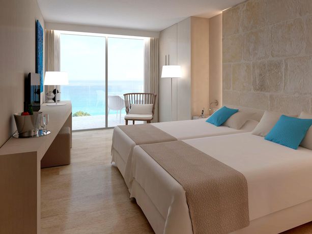 Imagen general del Hotel Hipotels Bahia Cala Millor - Adults Only. Foto 4