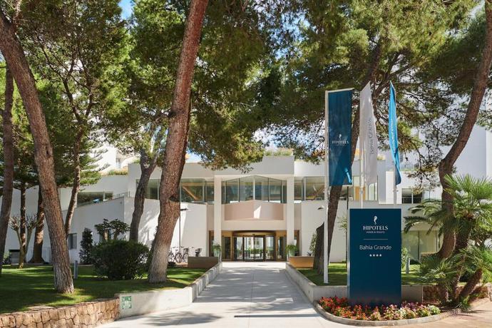 Imagen general del Hotel Hipotels Bah&iacute;a Grande. Foto 1