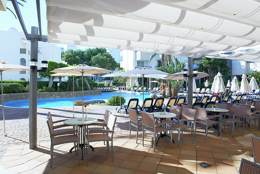 Imagen de la piscina del Hotel Hipotels Bahía Grande. Foto 17