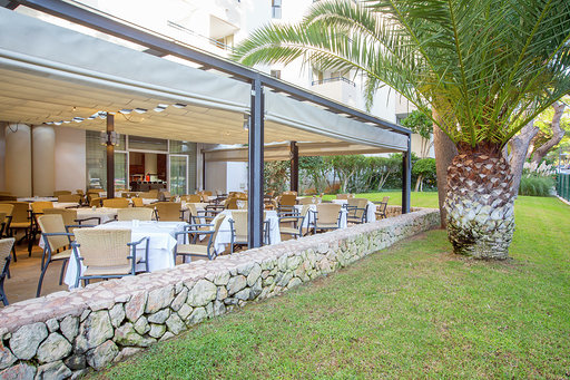 Imagen del bar/restaurante del Hotel Hipotels Bahía Grande. Foto 7