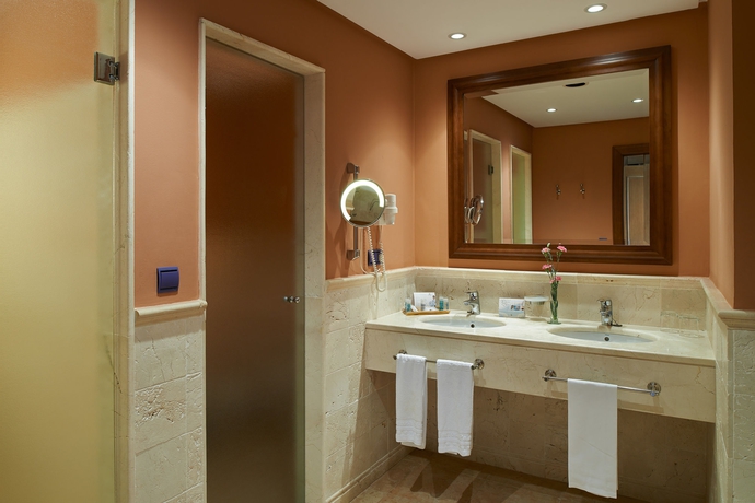 Imagen de la habitación del Hotel Hipotels Barrosa Palace. Foto 6