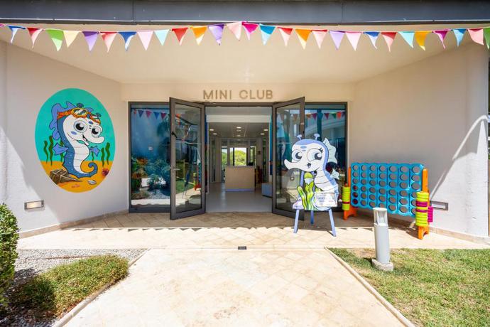 Imagen de los interiores del Hotel Hipotels Barrosa Park. Foto 16