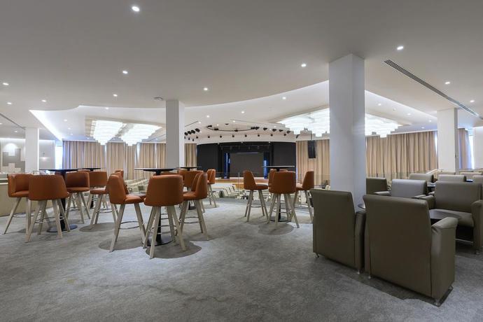 Imagen de los interiores del Hotel Hipotels Barrosa Park. Foto 15