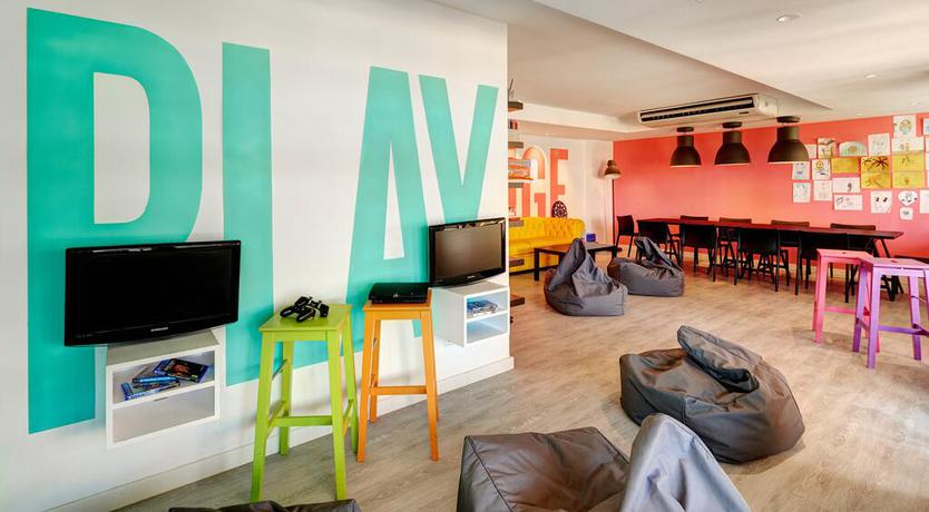 Imagen de los interiores del Hotel Hipotels Cala Bona Club. Foto 10