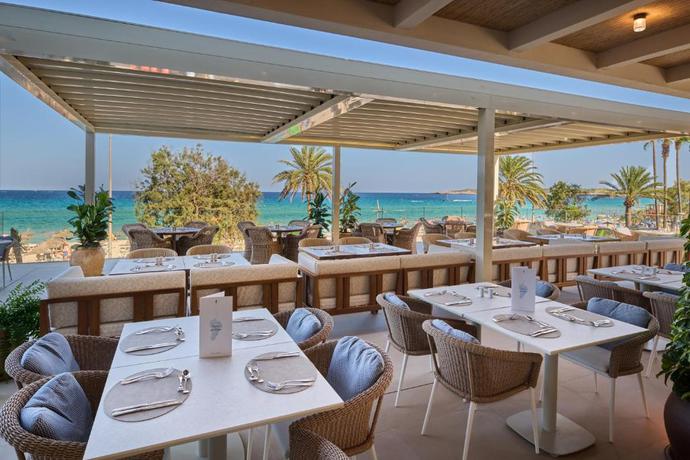 Imagen del bar/restaurante del Hotel Hipotels Don Juan. Foto 3