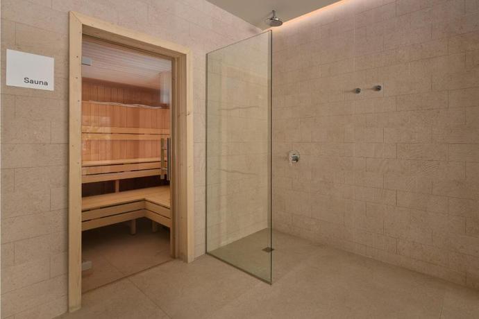 Imagen de los interiores del Hotel Hipotels Don Juan. Foto 13