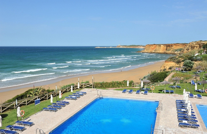 Imagen de la piscina del Hotel Hipotels Flamenco Conil. Foto 11
