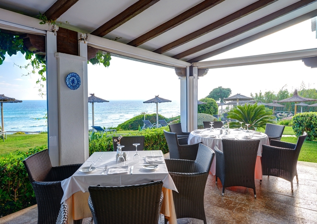 Imagen del bar/restaurante del Hotel Hipotels Flamenco Conil. Foto 5