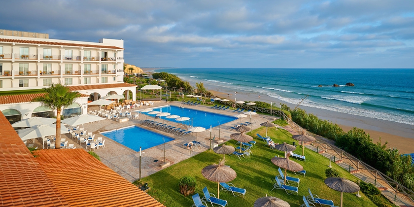 Imagen de la piscina del Hotel Hipotels Flamenco Conil. Foto 15