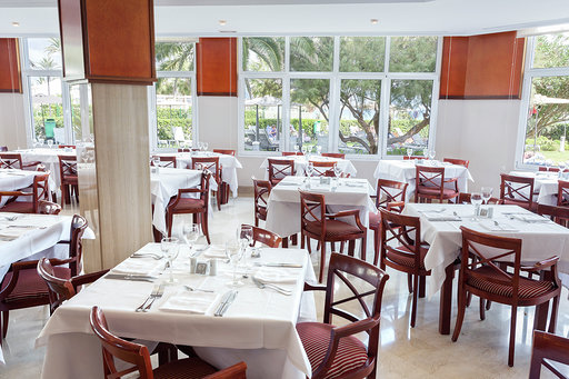 Imagen del bar/restaurante del Hotel Hipotels Flamenco. Foto 7