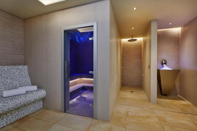 Imagen de los interiores del Hotel Hipotels Flamenco. Foto 13