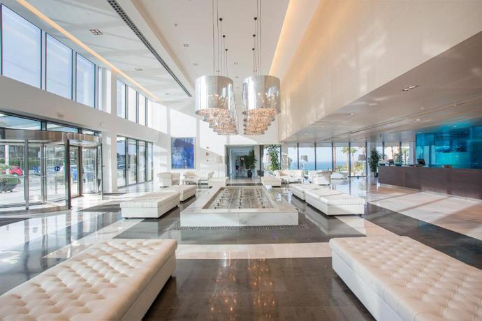 Imagen de los interiores del Hotel Hipotels Gran Conil and Spa. Foto 10