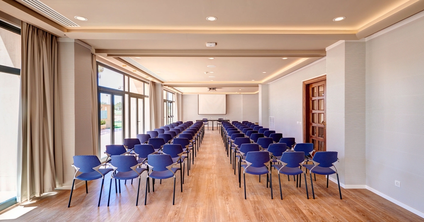 Imagen de los interiores del Hotel Hipotels Hipocampo Palace & Spa. Foto 11