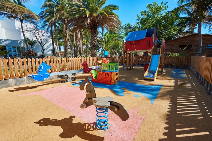 Imagen de los exteriores del Hotel Hipotels La Geria. Foto 10